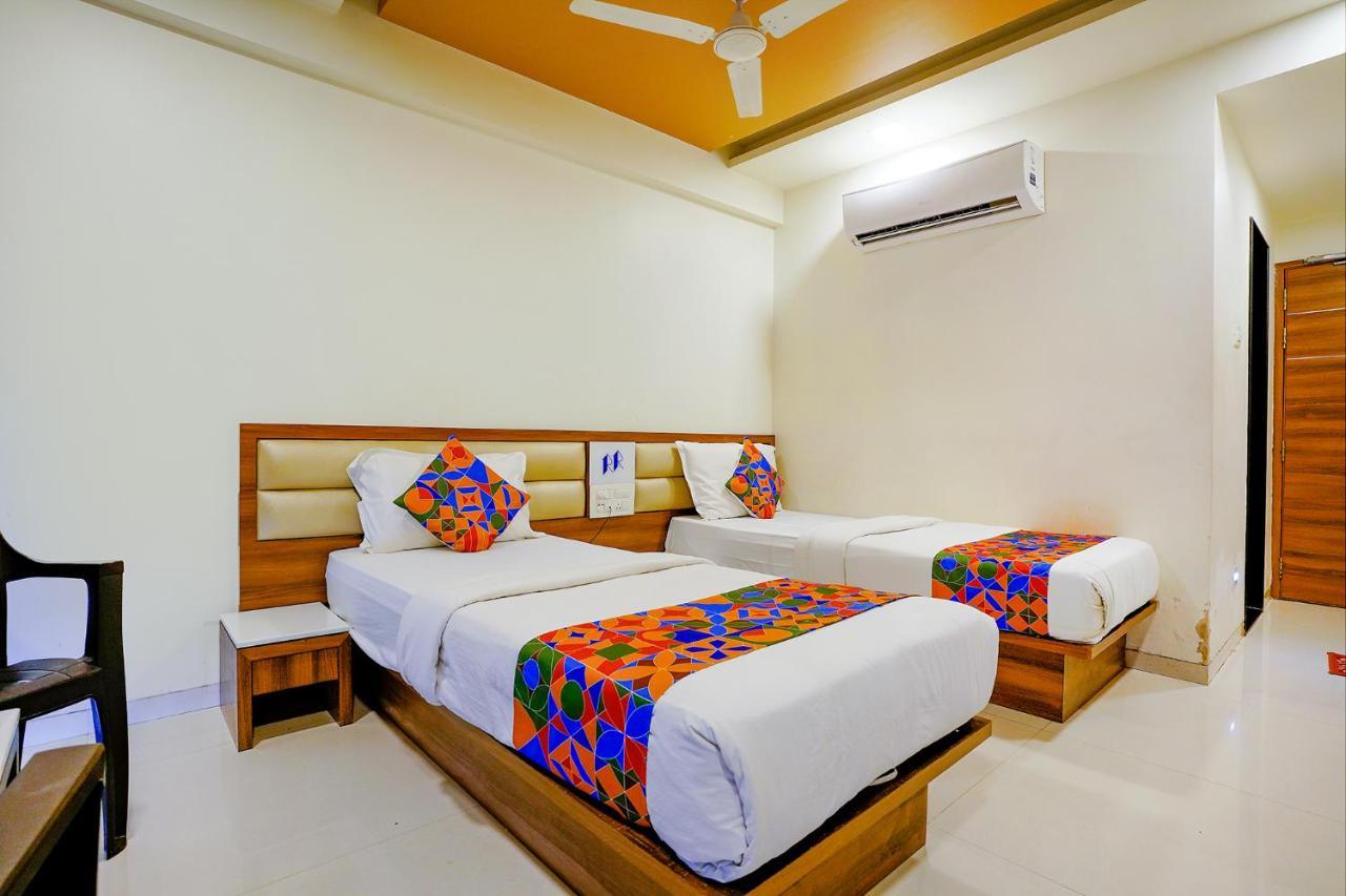 Fabhotel Ramjis Residency Nášik Exteriér fotografie