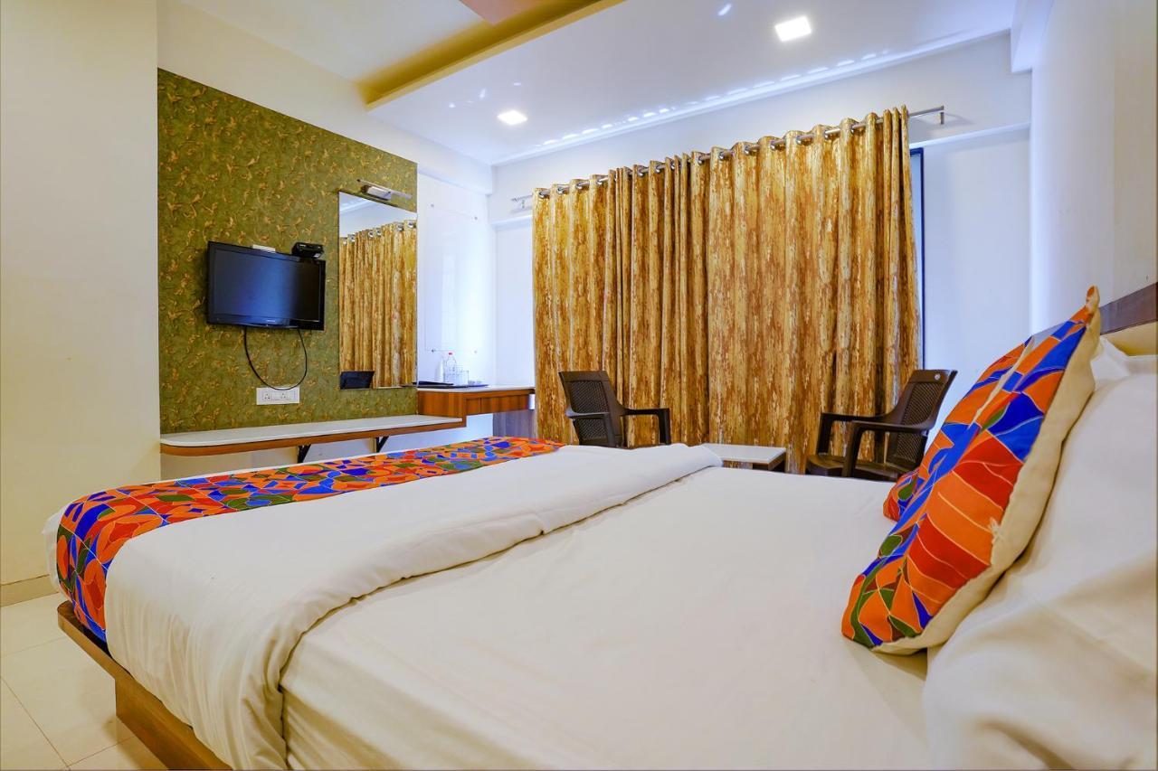 Fabhotel Ramjis Residency Nášik Exteriér fotografie