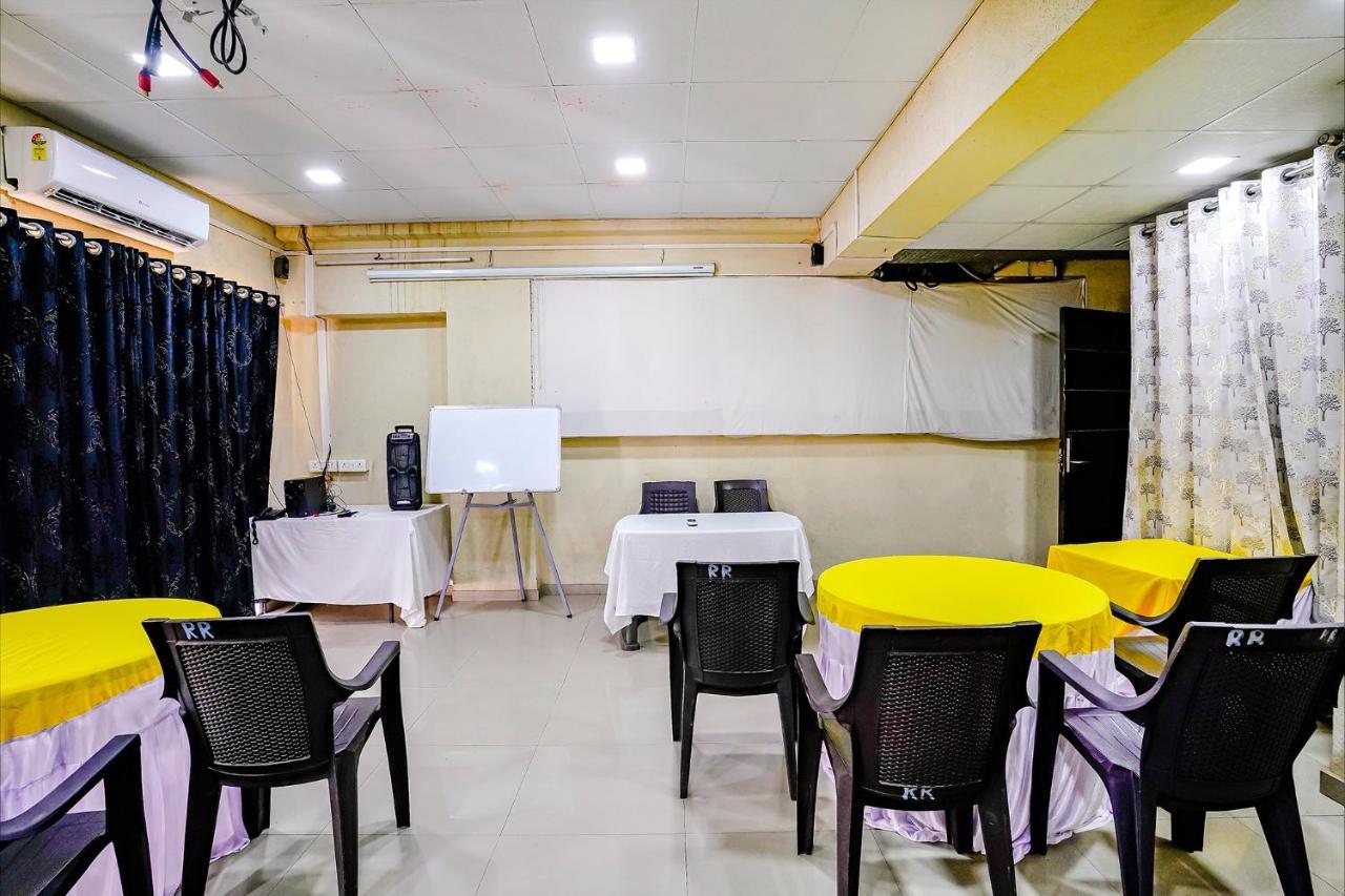 Fabhotel Ramjis Residency Nášik Exteriér fotografie