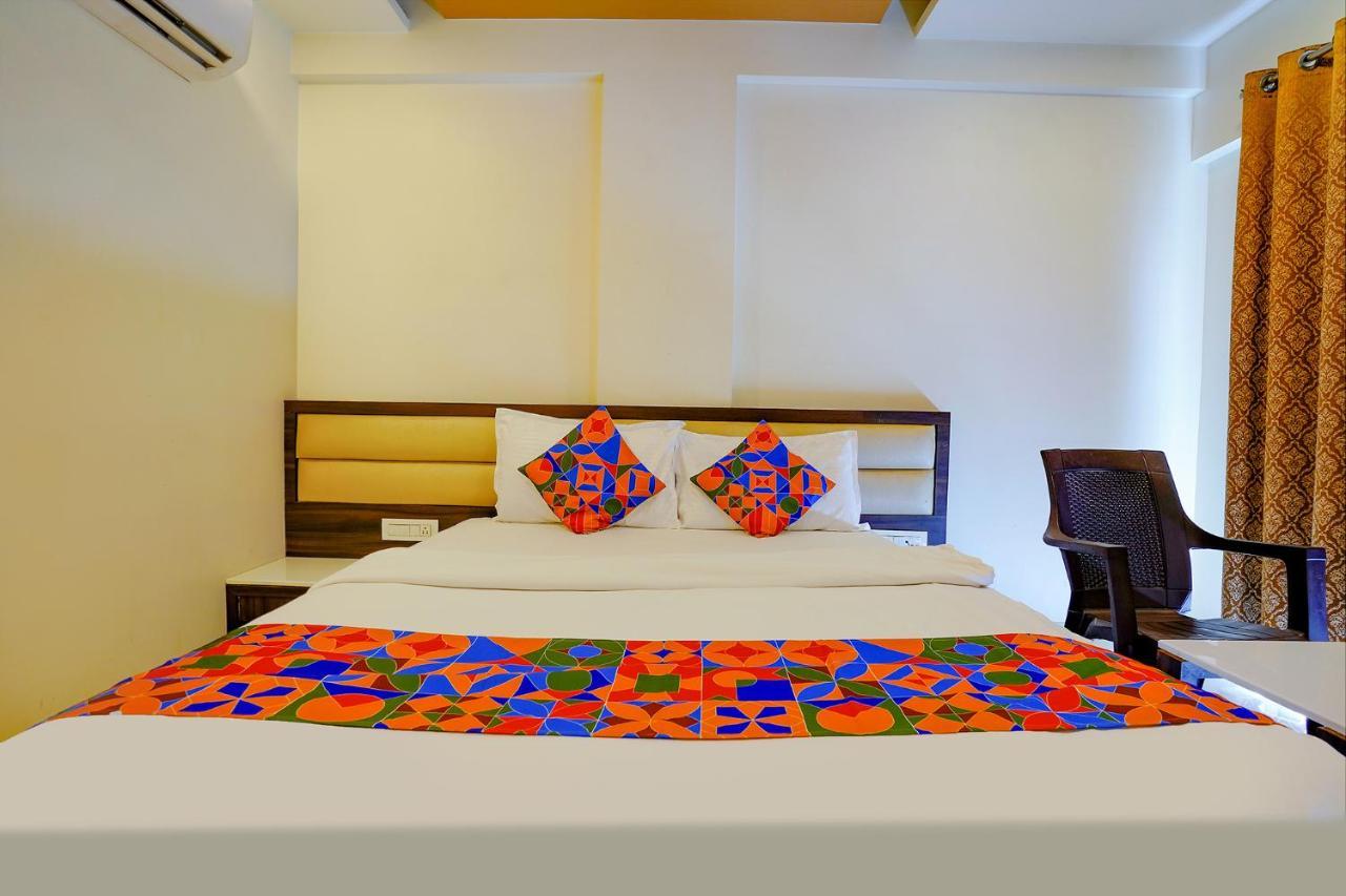 Fabhotel Ramjis Residency Nášik Exteriér fotografie