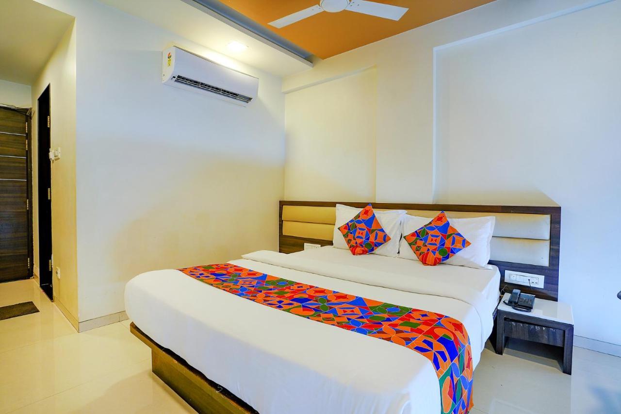 Fabhotel Ramjis Residency Nášik Exteriér fotografie